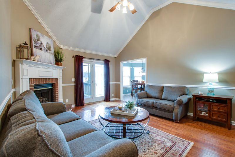225 Daly Dr, Murfreesboro, TN 37128