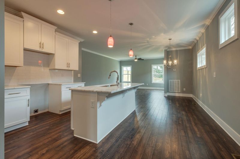 1407B Monetta, Nashville, TN 37216