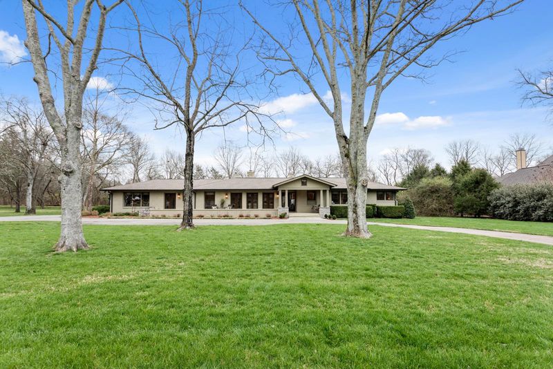 2020 Earlington Dr, Nashville, TN 37215
