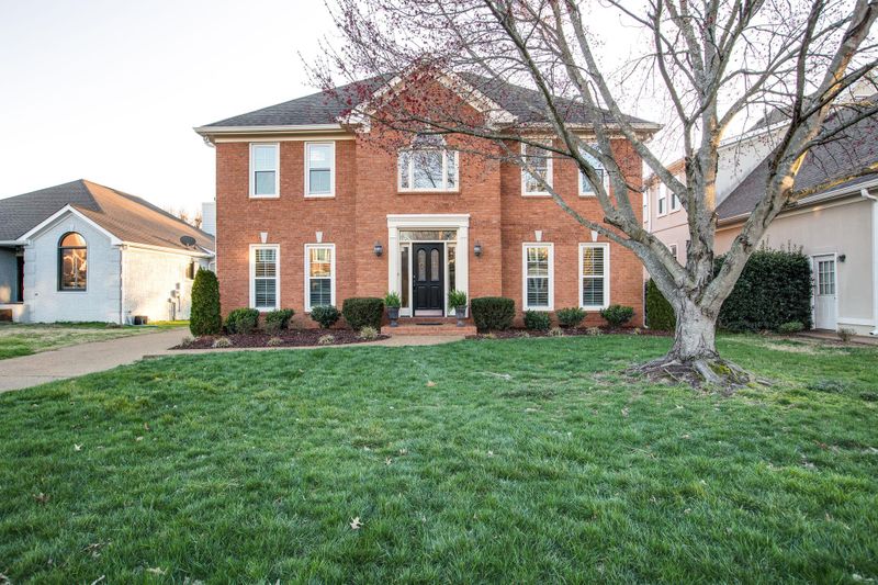 396 Forrest Park Cir, Franklin, TN 37064