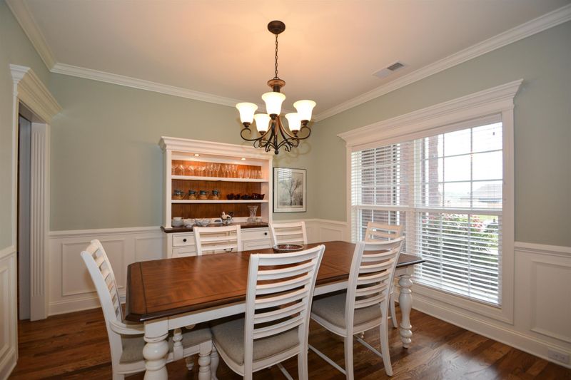 2109 Grandstand Dr, Lascassas, TN 37085