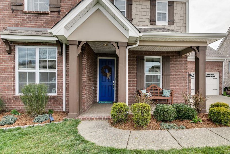 6054 Yellowstone Dr, Nolensville, TN 37135
