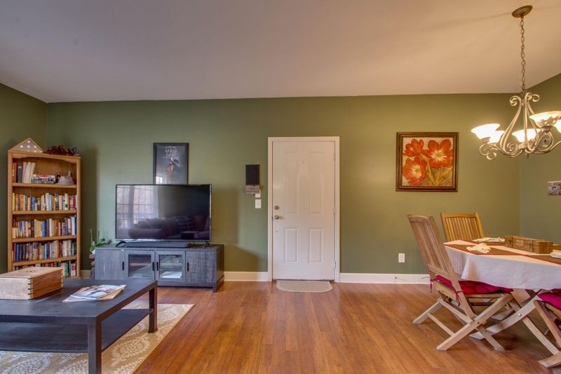 4848 Bevendean Dr Unit D8, Nashville, TN 37211