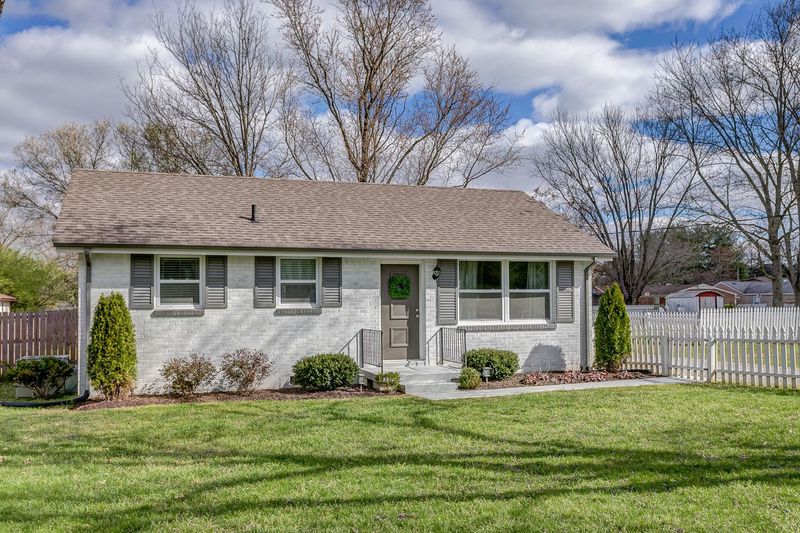 302 Scruggs Ave, Franklin, TN 37064