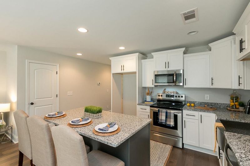 272 Signature Place #11, Lebanon, TN 37087