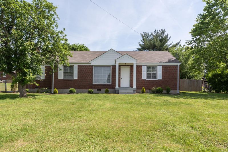2403 Gregory Dr, Nashville, TN 37216