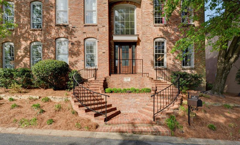 32 Erwin Ct, Nashville, TN 37205