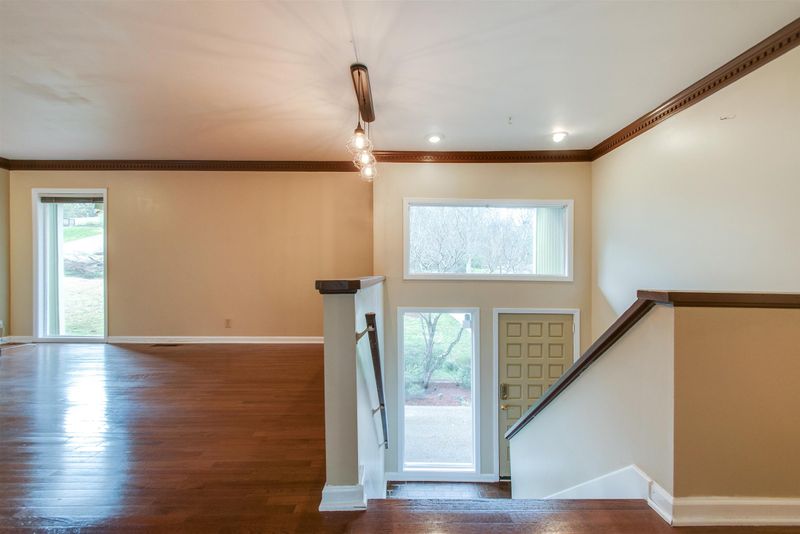 705 Wagon Dr, Nashville, TN 37221