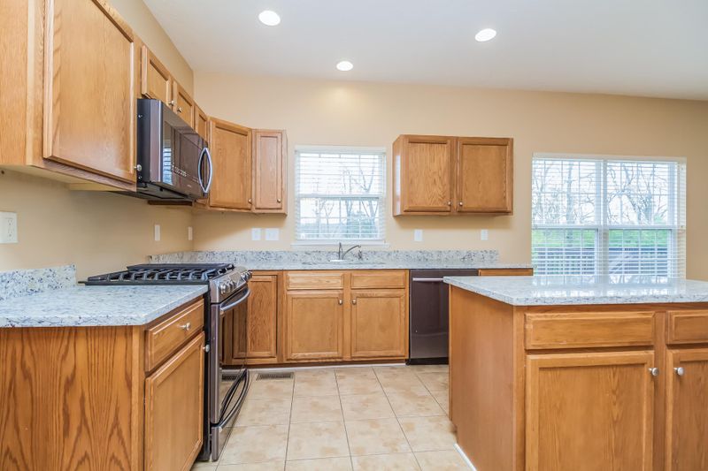 2433 Haskell Dr, Antioch, TN 37013