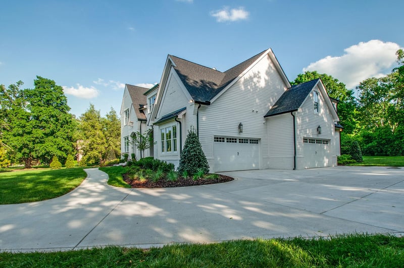 935 Van Leer Dr, Nashville, TN 37220