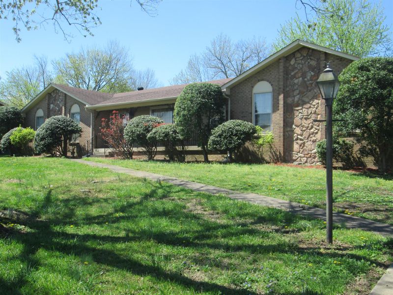 730 N Mt Juliet Rd, Mount Juliet, TN 37122
