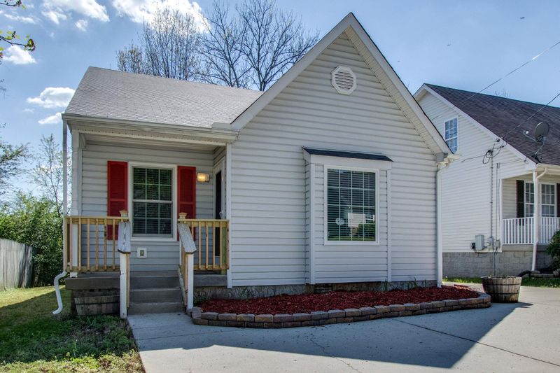5109 Greer Station Dr, Hermitage, TN 37076