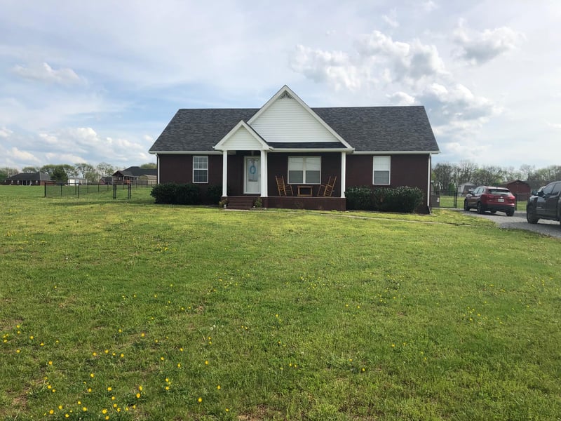 1020 Spire Way Dr, Castalian Springs, TN 37031