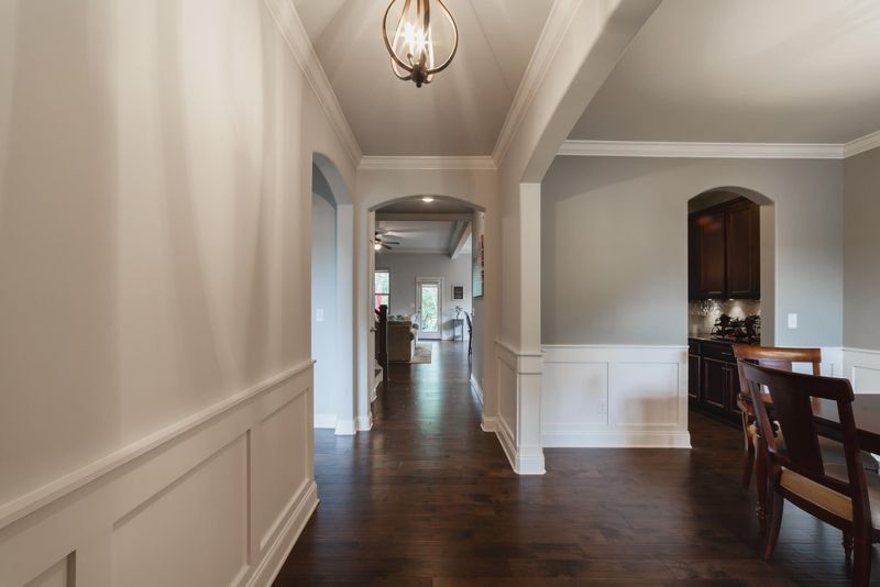 2720 Dunstan Place Dr, Thompsons Station, TN 37179