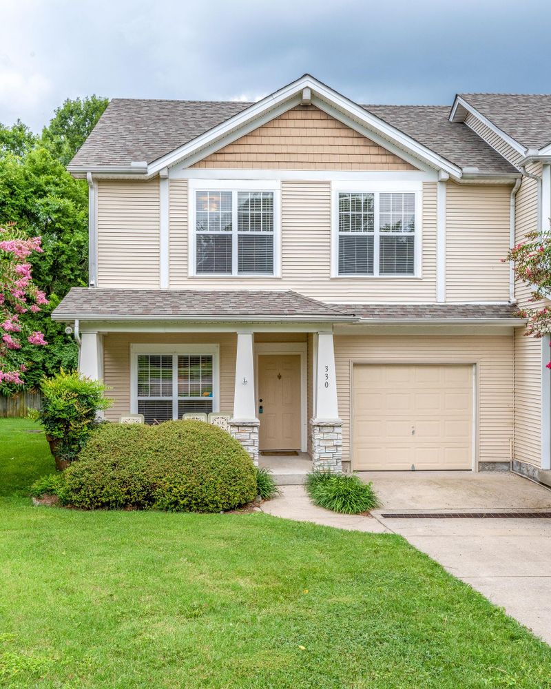 330 Normandy Cir, Nashville, TN 37209
