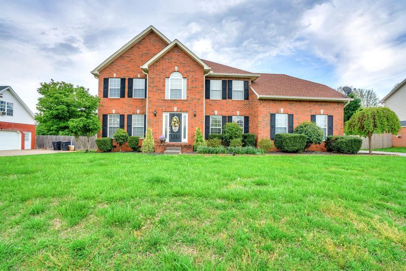 1719 Joben Dr, Murfreesboro, TN 37128