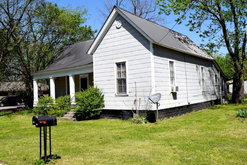 317 E Bell St, Murfreesboro, TN 37130