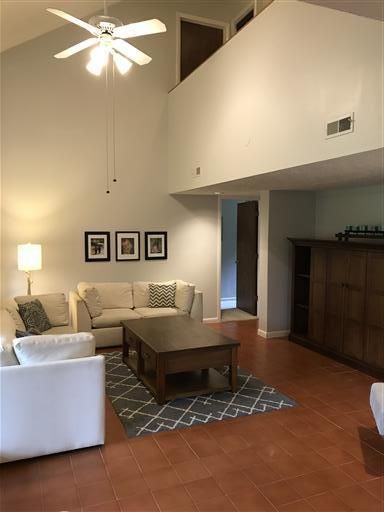 1706 Saxony Ct, Murfreesboro, TN 37129
