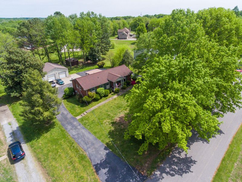 1011 Clearview Dr, Mount Juliet, TN 37122