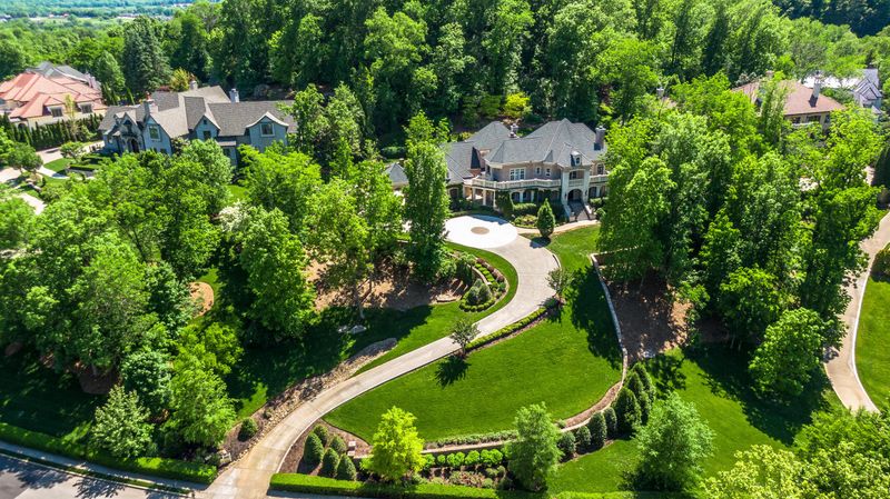 1041 Vaughn Crest Dr, Franklin, TN 37069