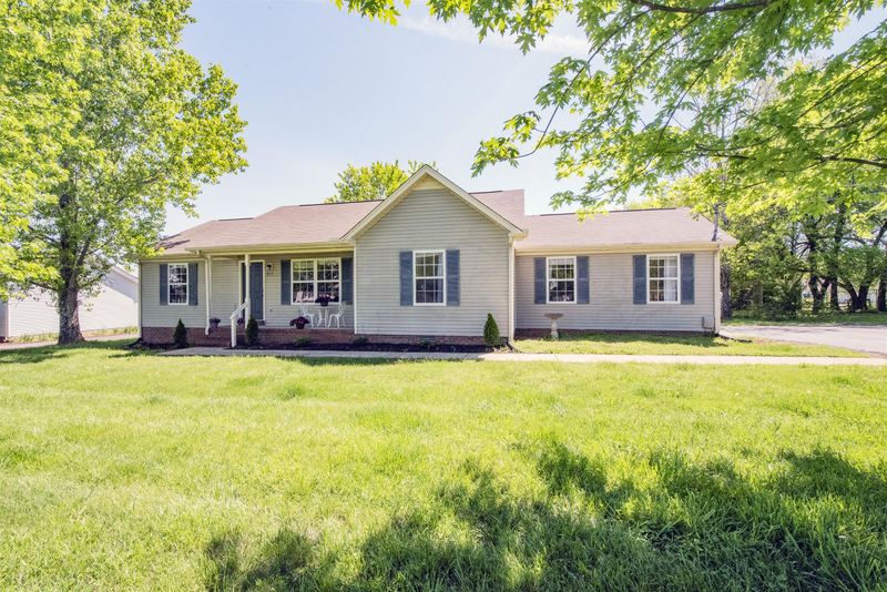 113 Cool Springs Dr, Murfreesboro, TN 37127