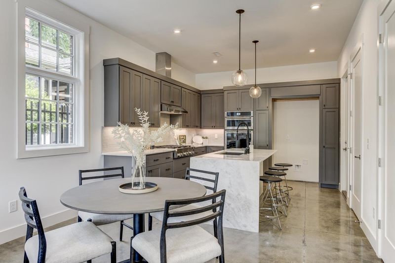 1206 7th Avenue N, Nashville, TN 37208