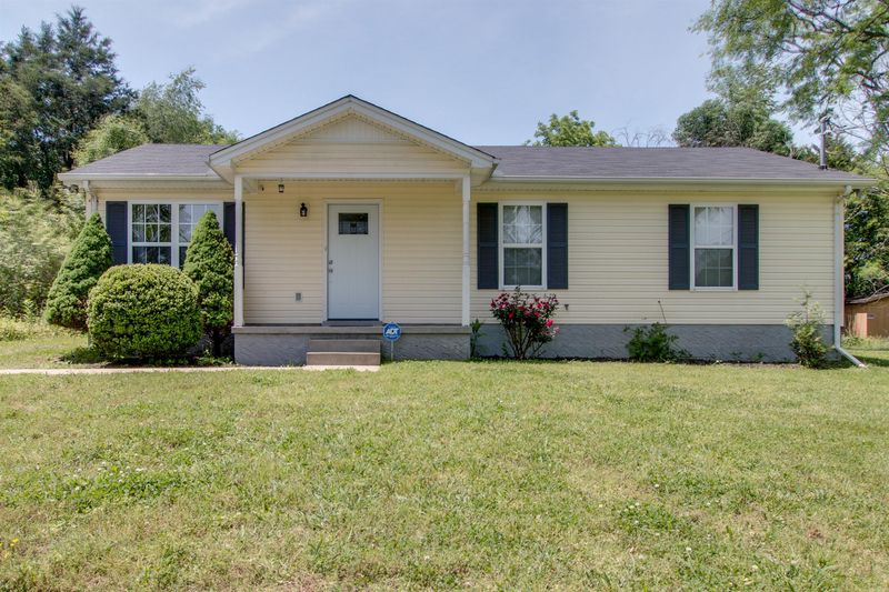 647 Meadowview Dr, Christiana, TN 37037