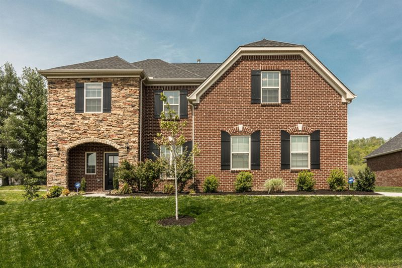 232 Ettington Dr, Gallatin, TN 37066