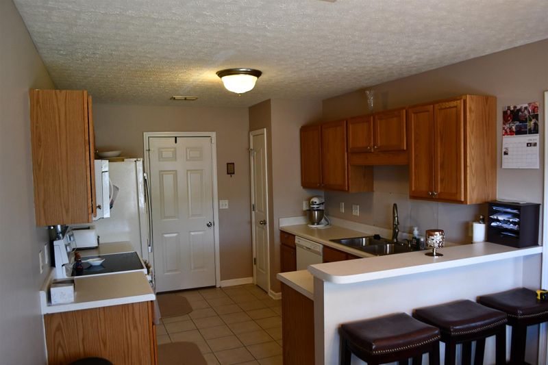 1547 Saint Andrews Dr, Murfreesboro, TN 37128