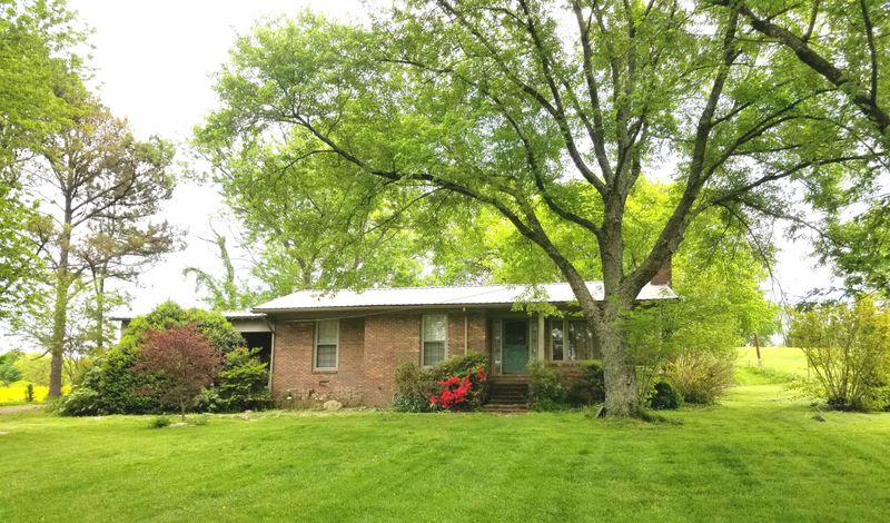 817 Cheatham Springs Rd, Eagleville, TN 37060