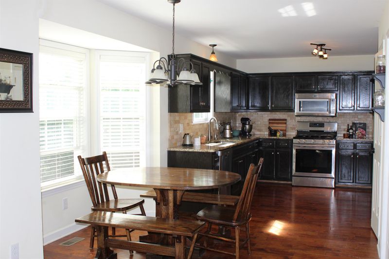 1301 Branchside Ct, Thompsons Station, TN 37179