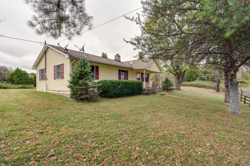2740 E Sheepneck Rd, Culleoka, TN 38451