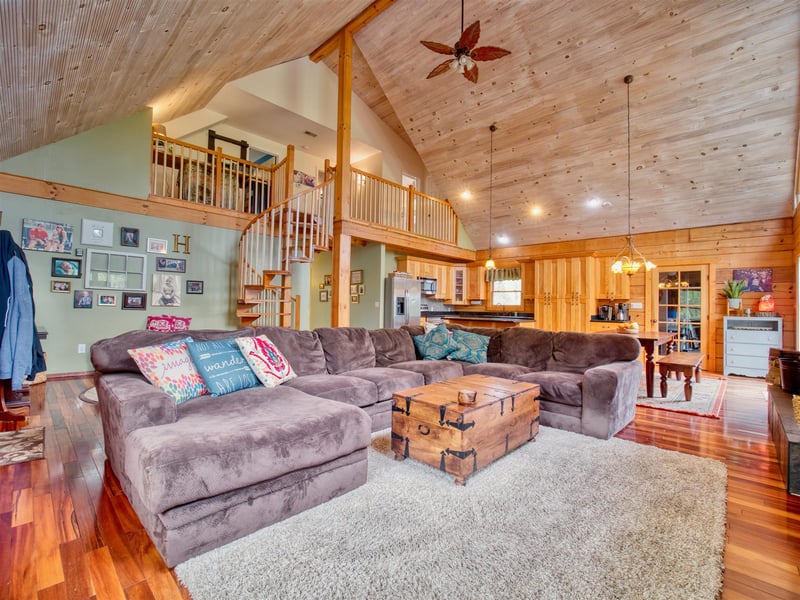 328 Charles Smith Rd, Milton, TN 37118