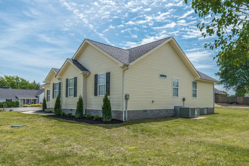 7138 Lone Eagle Dr, Murfreesboro, TN 37128