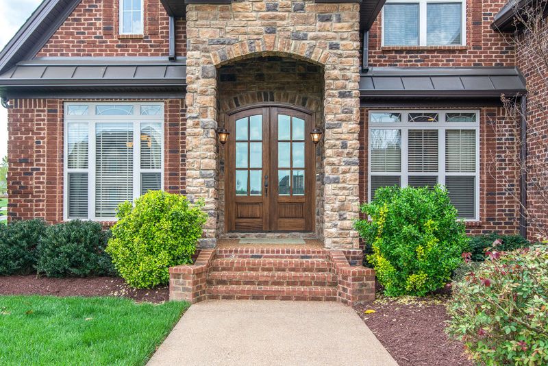 215 Laycrest Dr, Mount Juliet, TN 37122