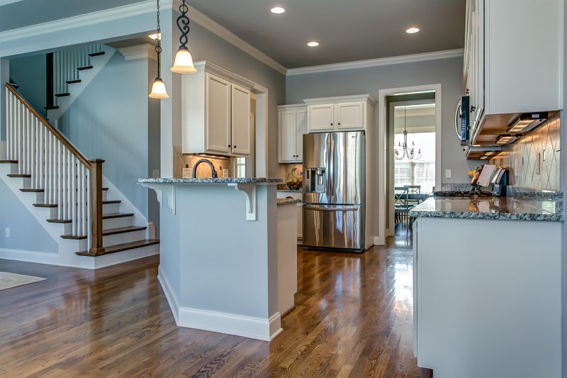 425 Molly Bright Ln, Franklin, TN 37064