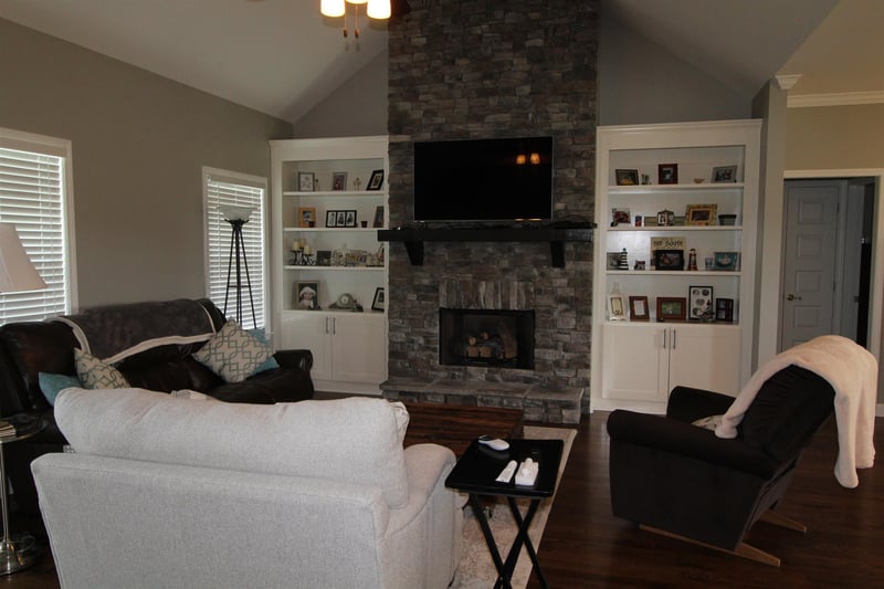 922 Jump Off Rd, Bon Aqua, TN 37025
