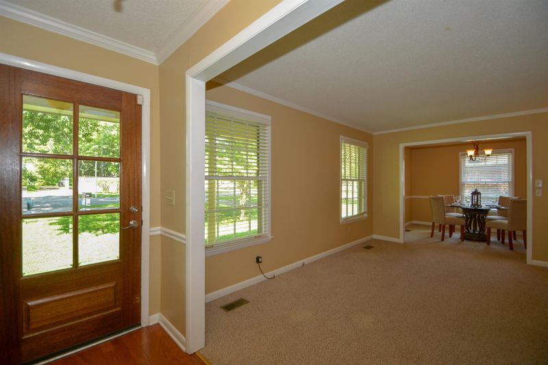 2407 Surrey Ct, Murfreesboro, TN 37129