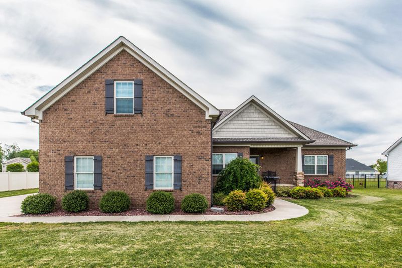 4217 Princeton Oaks Ln, Murfreesboro, TN 37129