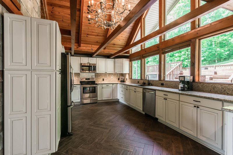 2861 New Hope Rd, Hendersonville, TN 37075