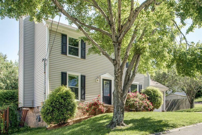 513 Fairhaven Ct, Nashville, TN 37211