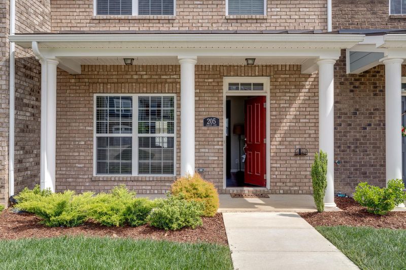 205 Oldbury Pvt Ln, Spring Hill, TN 37174