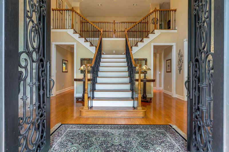 9506 Midlothian Dr, Brentwood, TN 37027