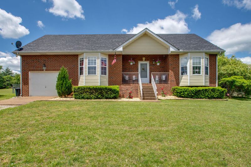 114 Carriage Way, White Bluff, TN 37187