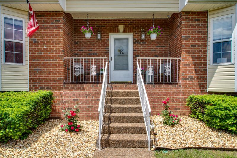 114 Carriage Way, White Bluff, TN 37187