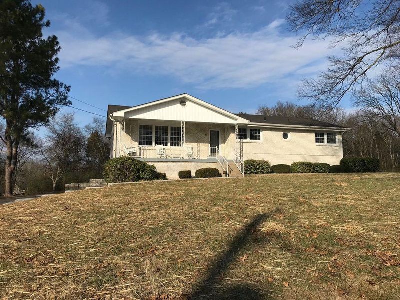 807 Berwick Trl, Madison, TN 37115