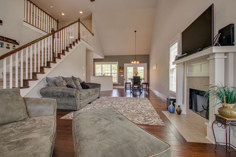 1052 Harper Dean Way, Gallatin, TN 37066