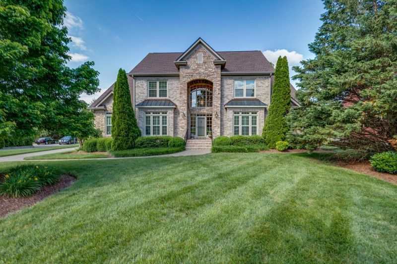 9042 Lochmere Ct, Brentwood, TN 37027