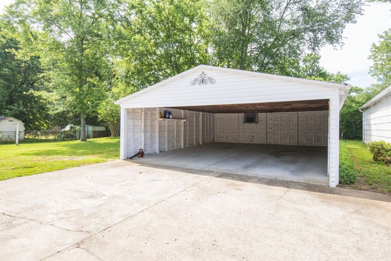 1606 Bartway Dr, Murfreesboro, TN 37130
