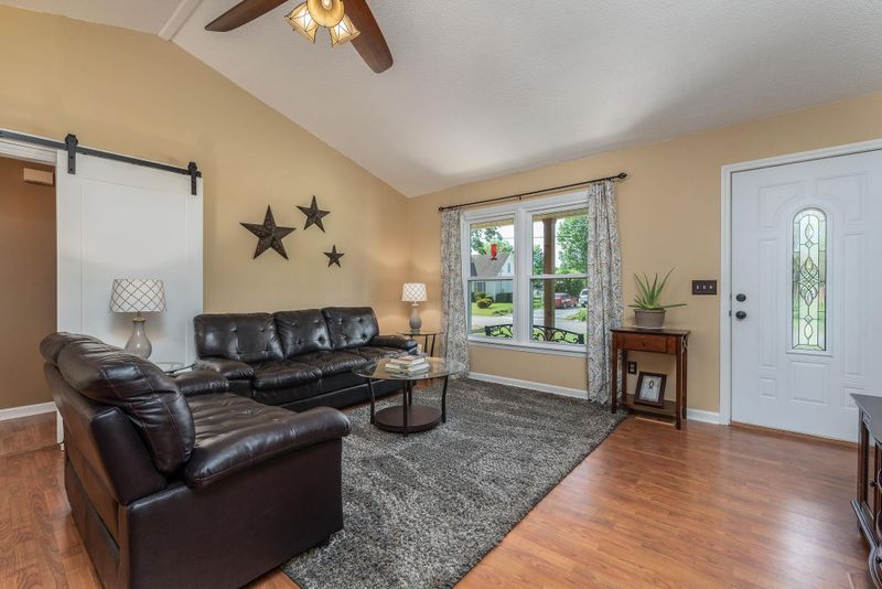 2314 Centertree Dr, Murfreesboro, TN 37128